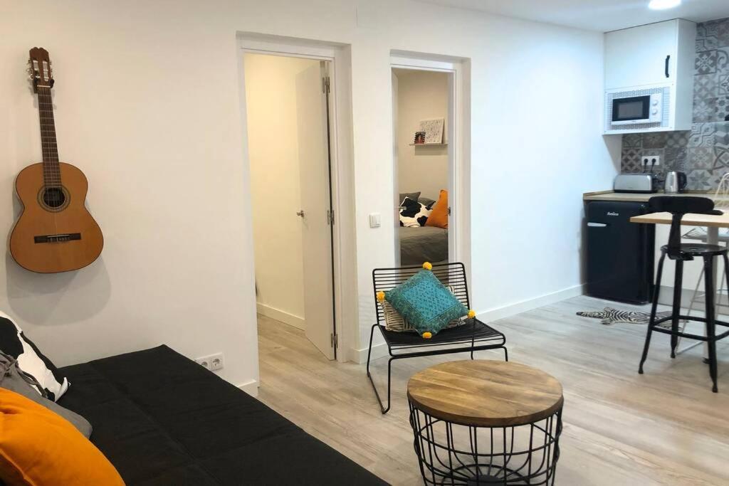 Appartement M5 Cool Terrace. Metro 1 Min. Center 15' By Metro à Esplugues de Llobregat Extérieur photo